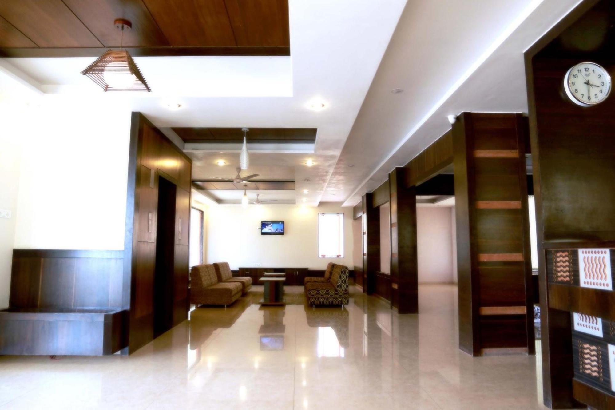 Hotel Sai Ramanand Shirdi Ngoại thất bức ảnh