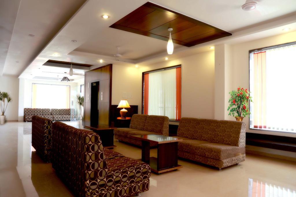 Hotel Sai Ramanand Shirdi Ngoại thất bức ảnh
