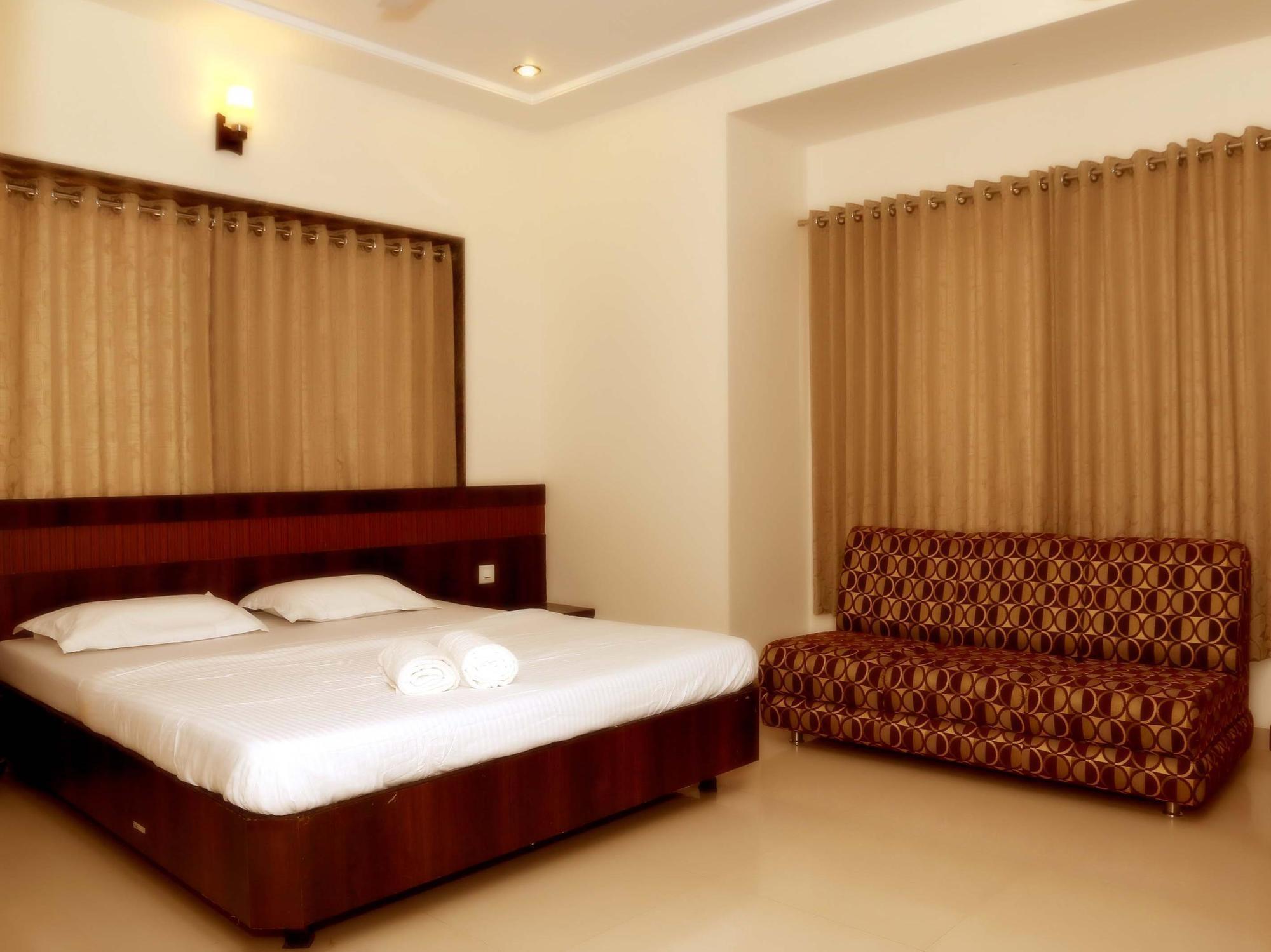 Hotel Sai Ramanand Shirdi Ngoại thất bức ảnh