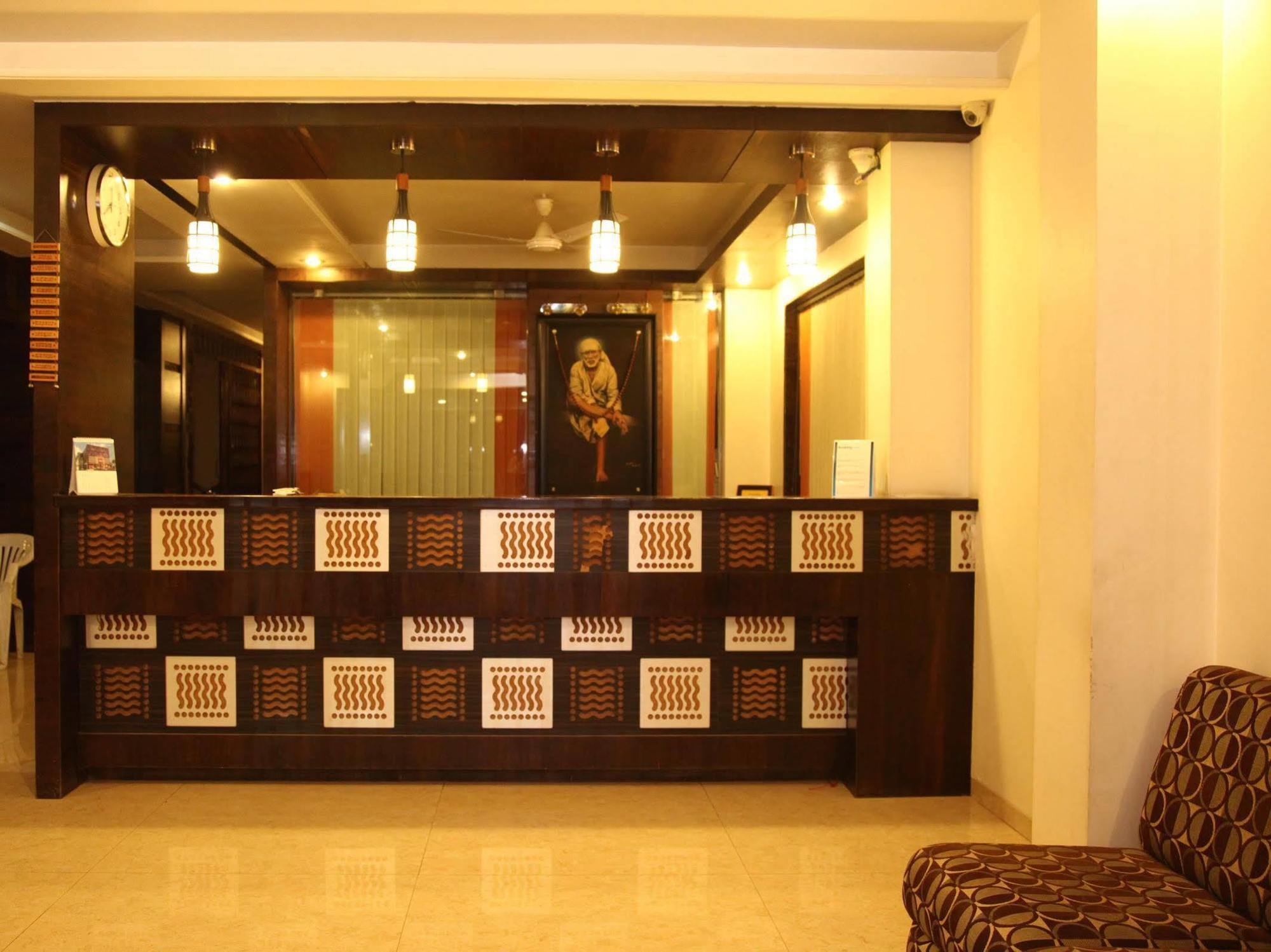 Hotel Sai Ramanand Shirdi Ngoại thất bức ảnh