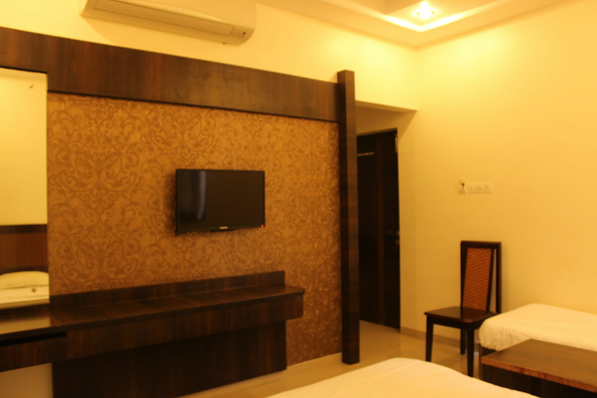 Hotel Sai Ramanand Shirdi Ngoại thất bức ảnh