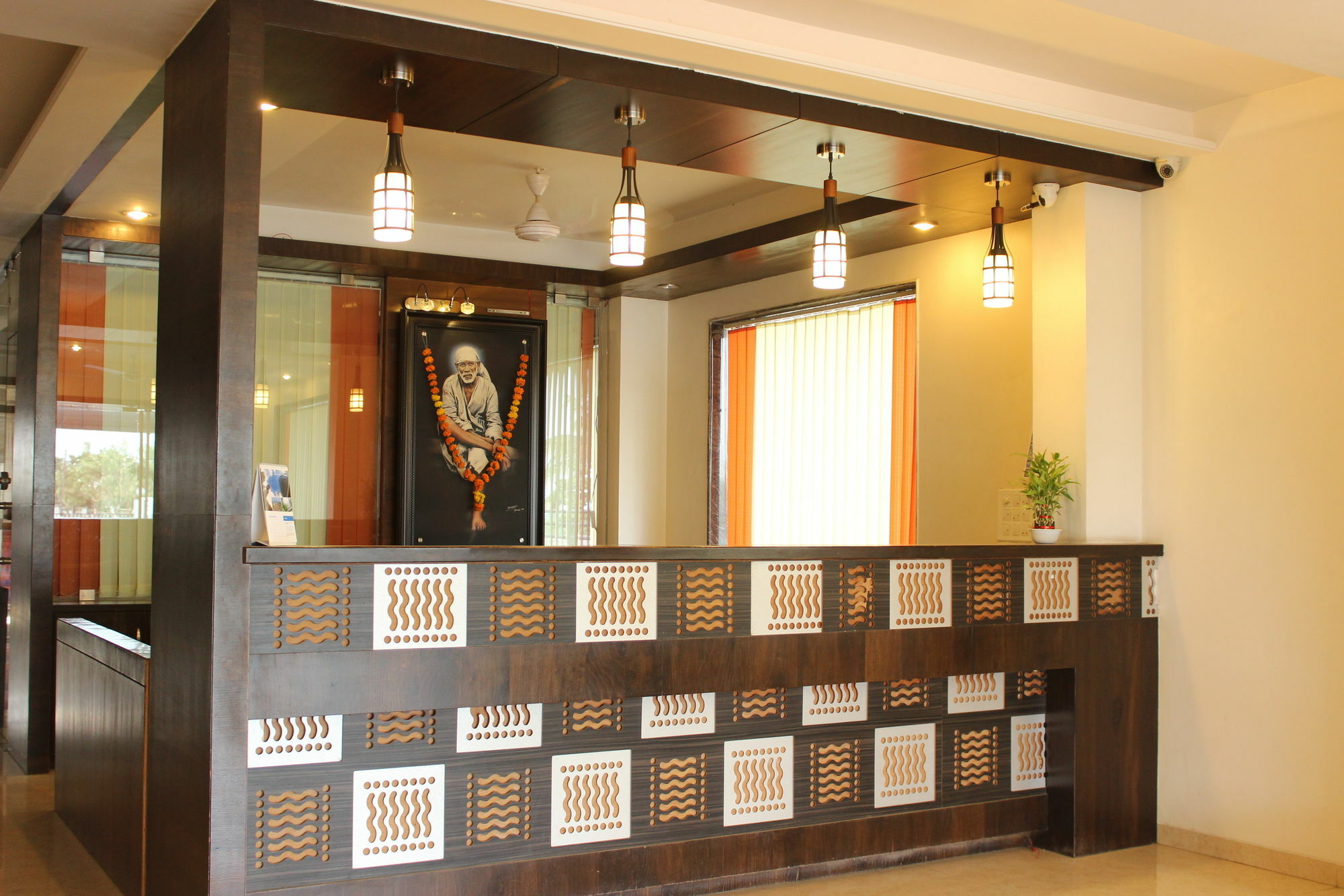 Hotel Sai Ramanand Shirdi Ngoại thất bức ảnh